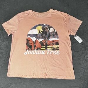Joshua Tree Graphic T-Shirt - Pink